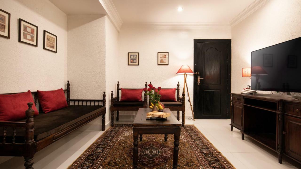 Mane Colonial Classic Siem Reap Bagian luar foto